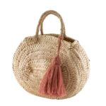 👜 Tabi Tassel Oval Basket Bag – Dusty Pink | Handmade Moroccan Palm Bag with Wool Tassel - Image 4