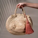 👜 Tabi Tassel Oval Basket Bag – Dusty Pink | Handmade Moroccan Palm Bag with Wool Tassel