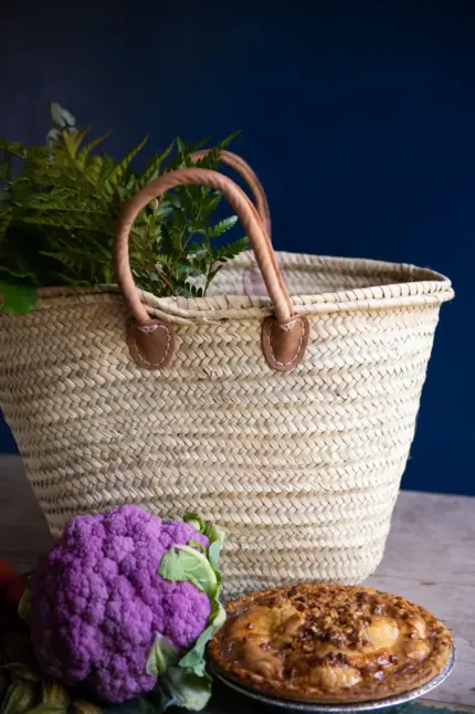 🧺 Short Handled Market Basket – Handwoven Palm & Leather Handles