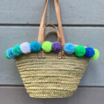 🎀 Basket Bag with Pompoms – POMPOM LOVE